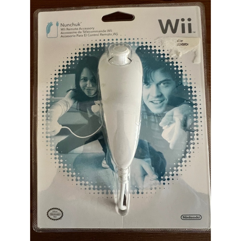 NWT Nintendo Wii NunchuK Accessory RVL-A-FW-USZ White Authentic 2 Pack - Picture 6 of 8